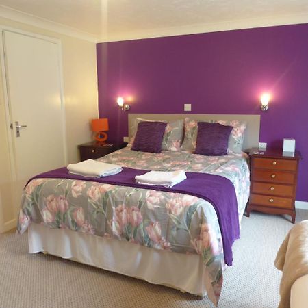 Neuadd Wen Guest House カーマーゼン エクステリア 写真