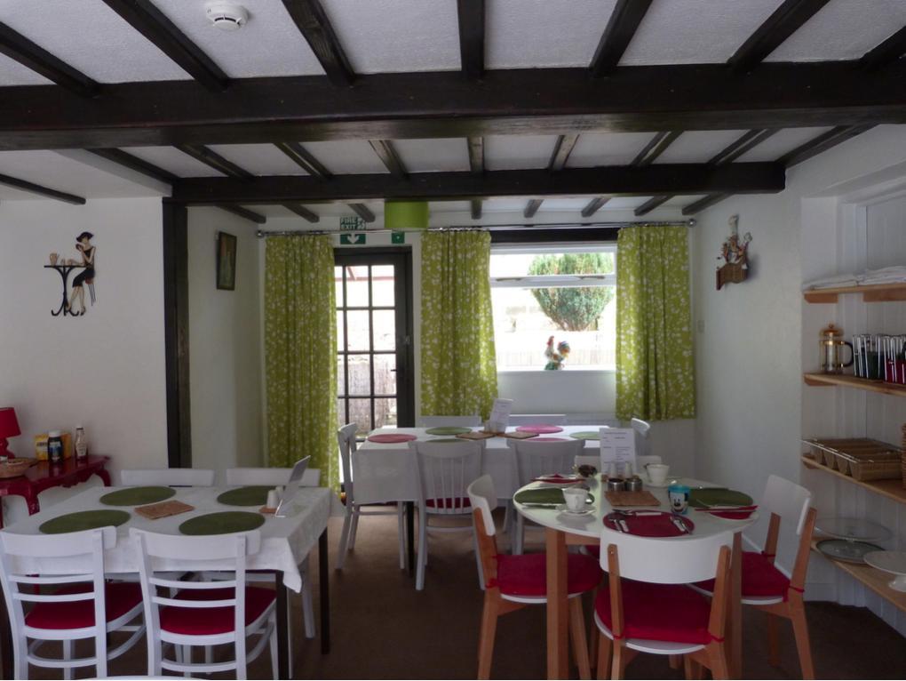Neuadd Wen Guest House カーマーゼン エクステリア 写真