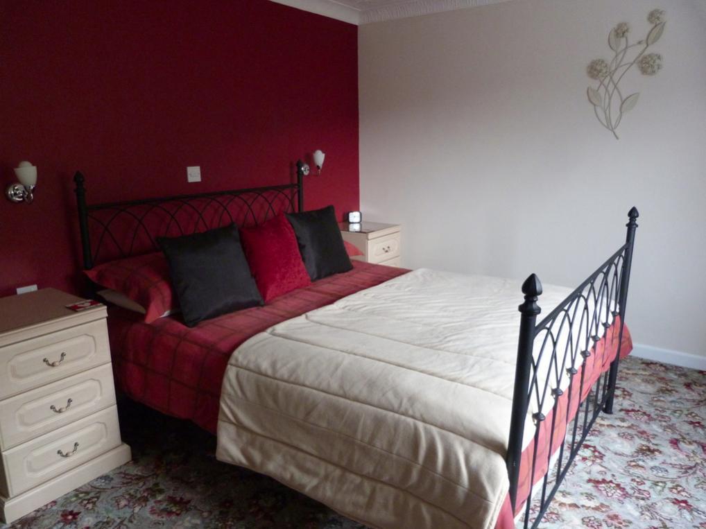 Neuadd Wen Guest House カーマーゼン エクステリア 写真